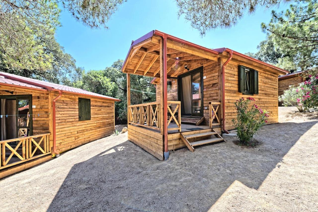 Feriendorf La Mora Calvi  Exterior photo