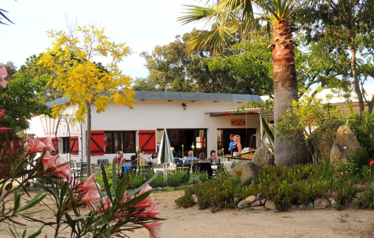 Feriendorf La Mora Calvi  Exterior photo